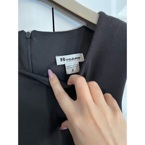 Size 8 NY Gard 2 tone dress. Amazing quality. Worn under 10 times - Picture 3 of 4